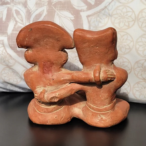 Pre-Columbian Style Mexican Folk Art Aztec Mayan Couple Connected Figurine